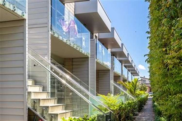 369 Murphys Road Flat Bush_9