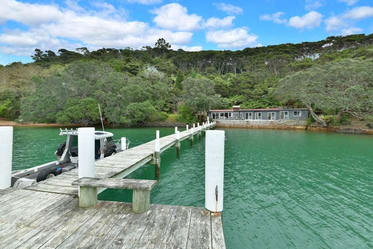 65 North Cove Kawau Island_26