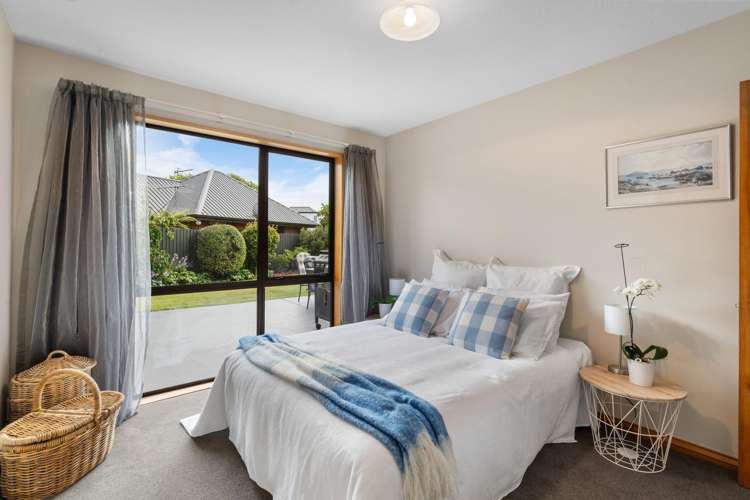 14 Brockhall Lane Avonhead_16