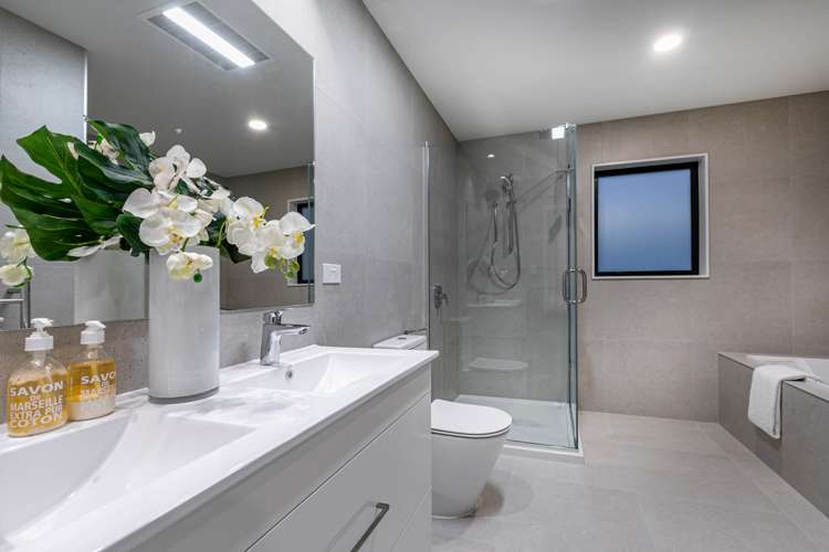 6 Paparahi Place Wainui_18