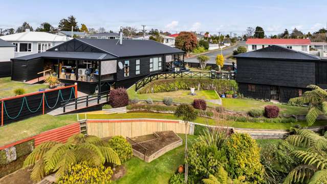 Character, Charm & Gardens to Inspire