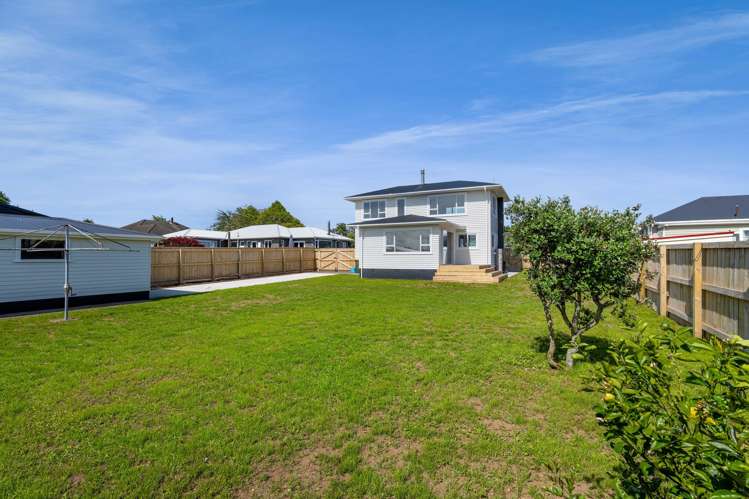 110 Brecon Road Stratford_23