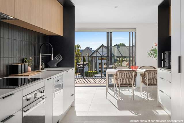 2/102 Leinster Road Merivale_4