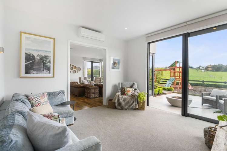 38 Hawthorne Lane 1694_15