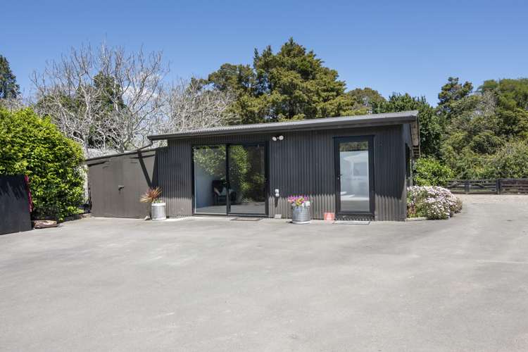 97 Pigeon Valley Road Wakefield_18