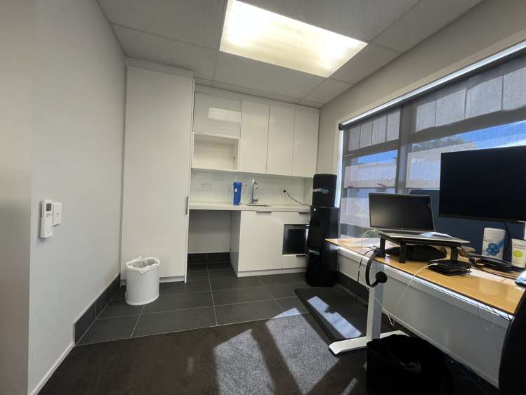 8/15 Sir Gil Simpson Drive Burnside_6