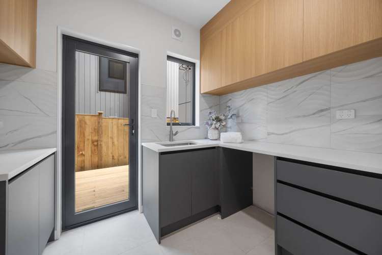 8 Mill Hill Close Flat Bush_43