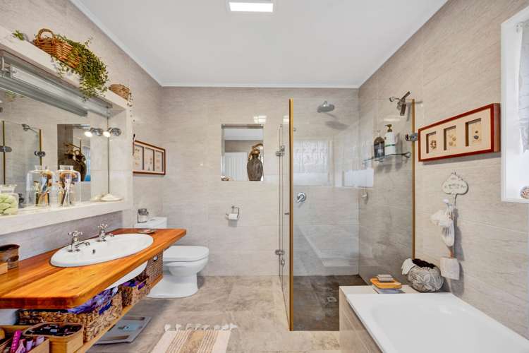 9 Elizabeth Grove Stratford_29