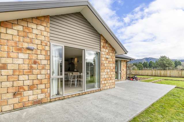 9 Wicken Place Reefton_1