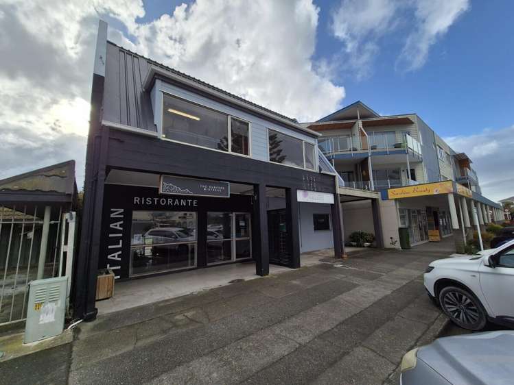 Unit 2, 10  Seaview road Paraparaumu Beach_6