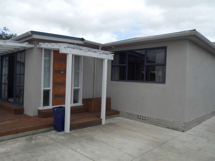 486 Tremaine Avenue Takaro_16