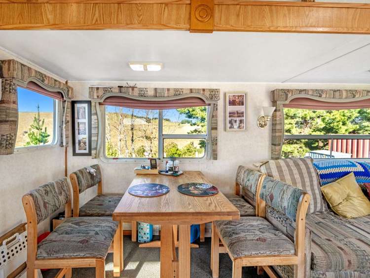 660 Cathedral Road Domett_6