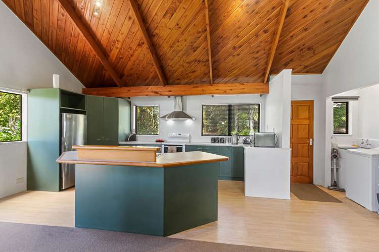 1304 Glenbrook Road Glenbrook_37