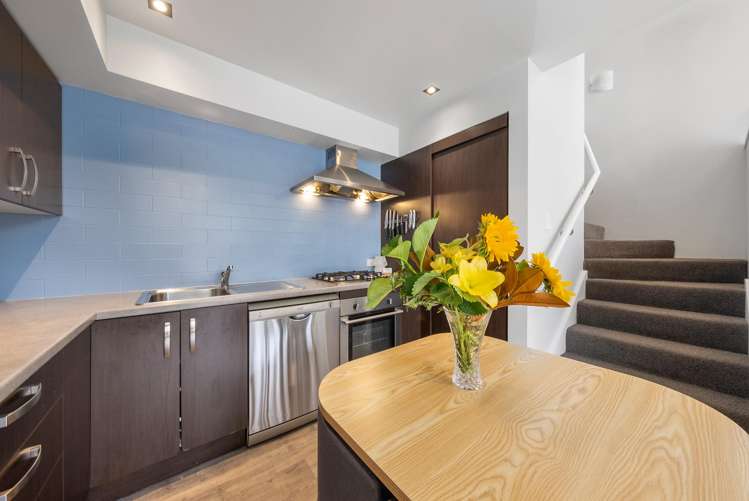 1/274 Fitzgerald Avenue_3