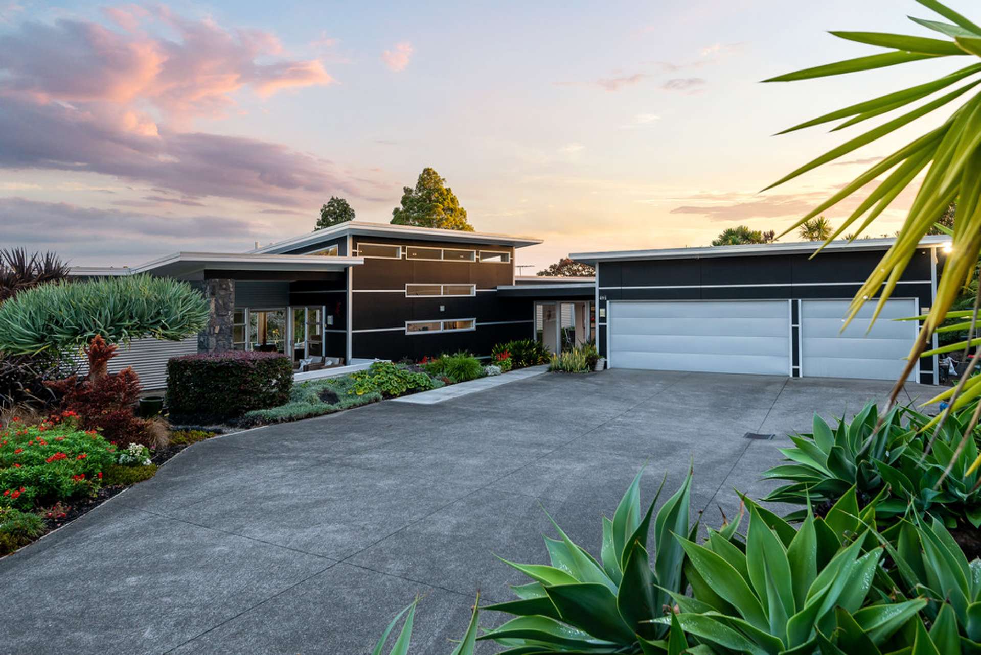 471 Whitford Road Whitford_0