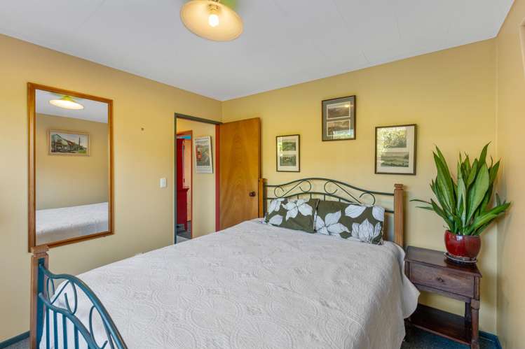 4 Moana Street Otaki Beach_16