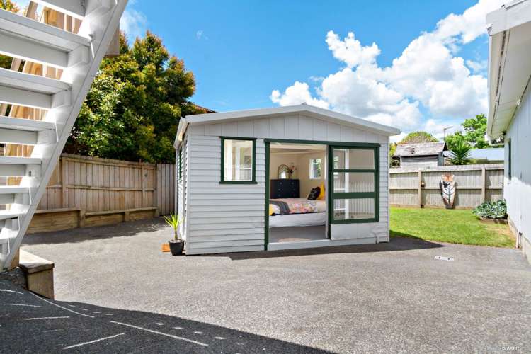 17 Koromiko Street New Lynn_13