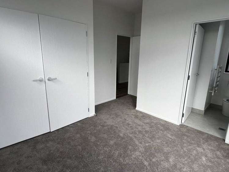 8/233 Great North Road Henderson_5