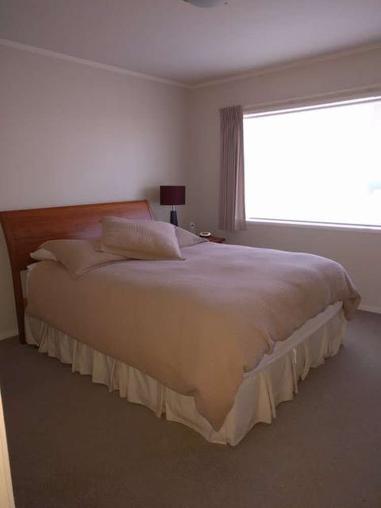 1b Grainger Road Te Atatu South_3