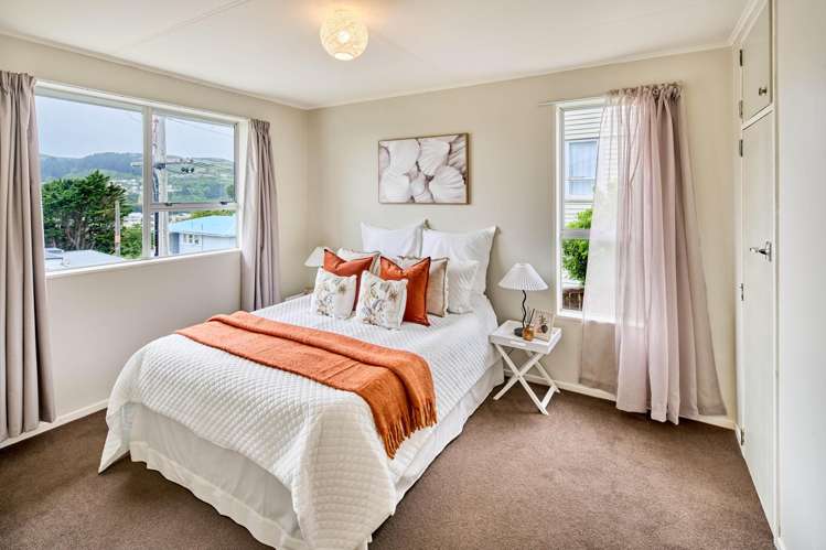 61 Davidson Crescent Tawa_7