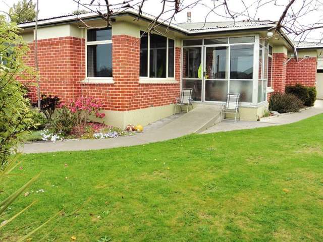 27 Barnes Street Glenwood_1