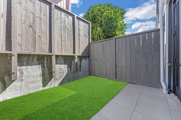 7A & 7B/124 Taylors Road Mount Albert_10