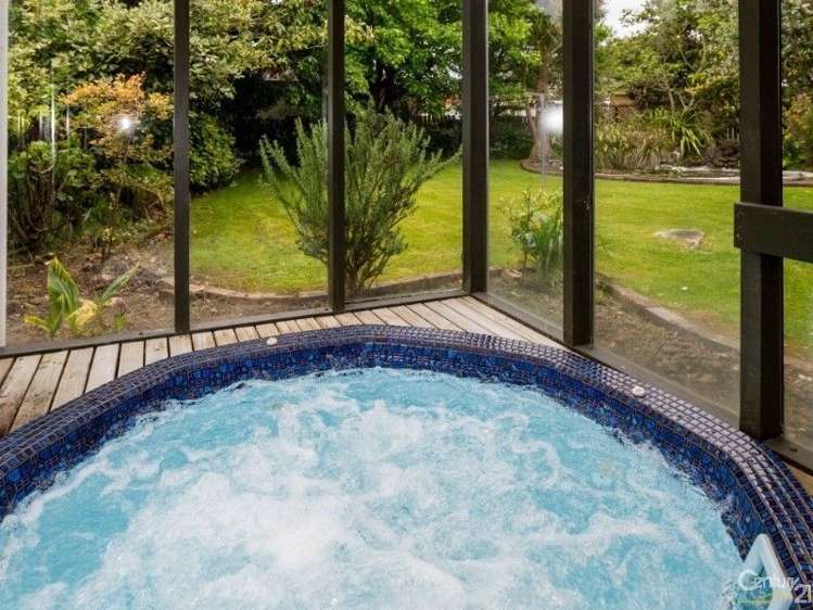 10 Karina Terrace Roslyn_16