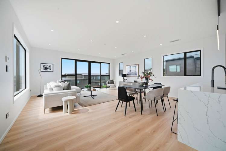 3 Makumaku Place Long Bay_11