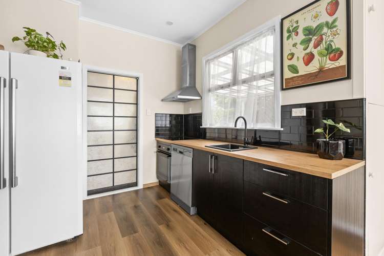 13A Lodge Road_0