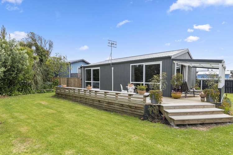 22 Holben Parade Foxton Beach_10