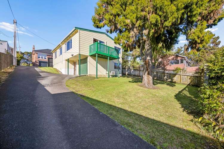 2/191 Titirangi Road Titirangi_12