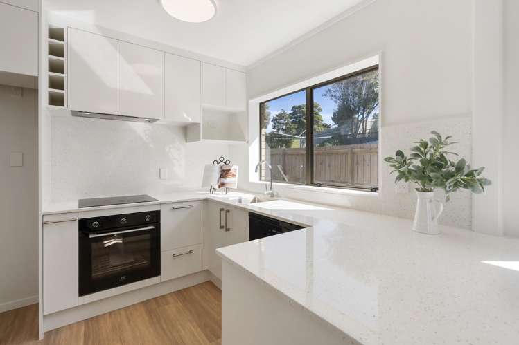 50B Mirrabooka Avenue Botany Downs_7