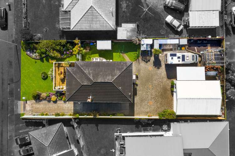 49 Kiwi Esplanade Mangere Bridge_13