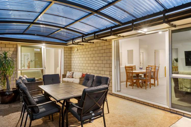 16 Ellesmere Close Pyes Pa_16