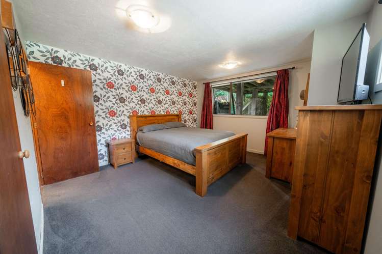 27 Wilcox Road Seaward Bush_15