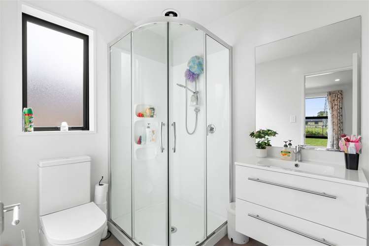 24 Stud Road Yaldhurst_8