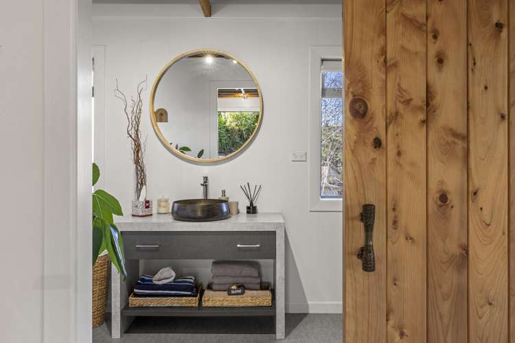 37 Main Road Raglan_46