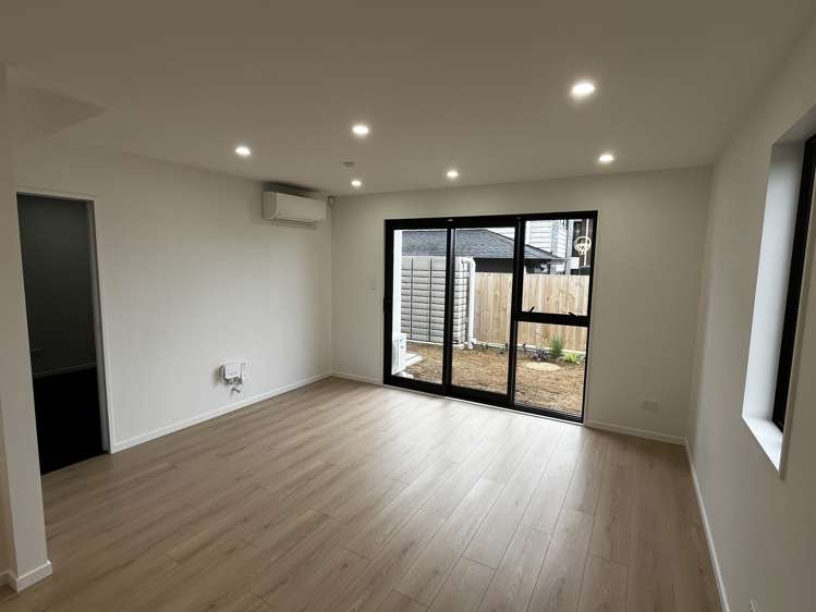 1/1 O'Connell Street Manurewa_4