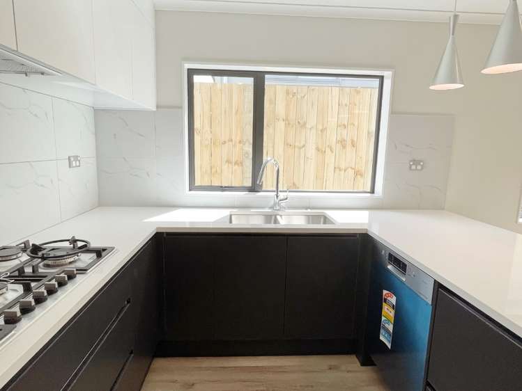 C/2 Crystal Avenue 1669_5