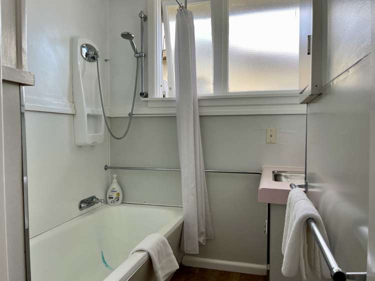 85 Bledisloe Street Kurow_15