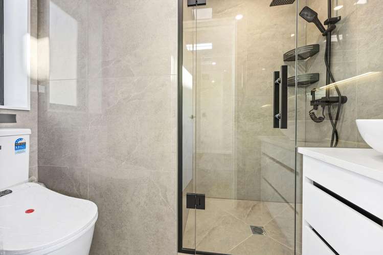 Lot 3/6 Orinda Close Botany Downs_13