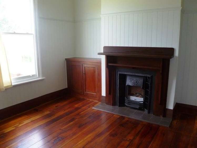 305 Birdwood Road Massey_9