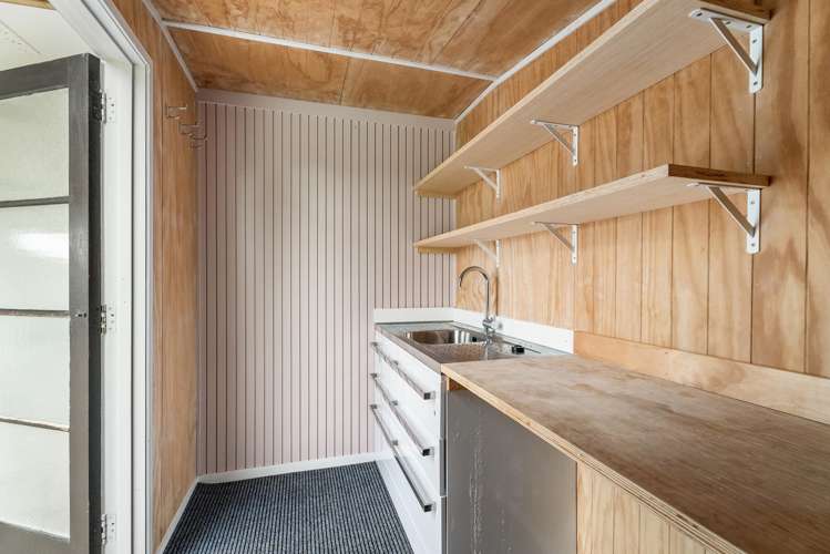 12 Nutsey Avenue Northcote_19