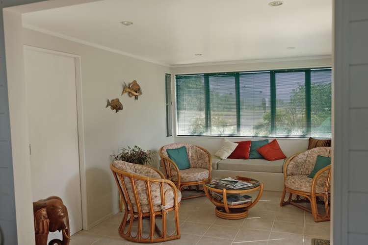 14 Puriri Place Sandspit_17