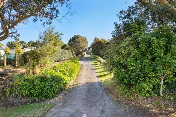 7 Pickwick Road Otamatea_23