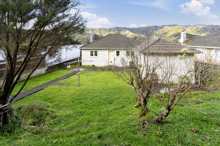 195 Wellington Road Wainuiomata_13