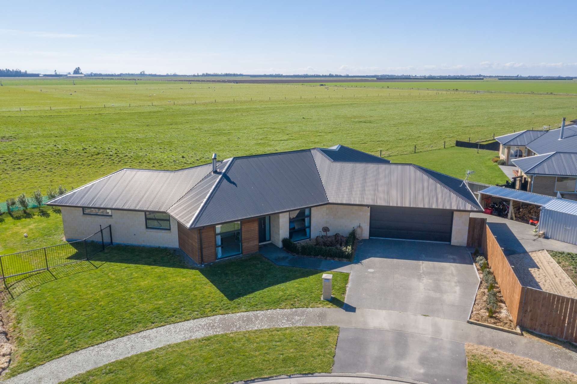 7 Dundee Close Darfield_0