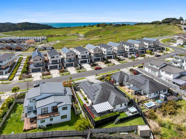 15 Tautoru Avenue Orewa_21