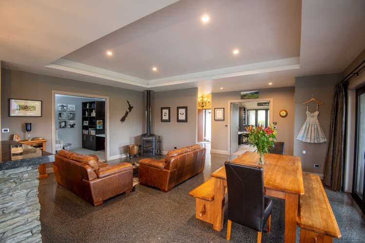 200 Holland Road Puketaha_7