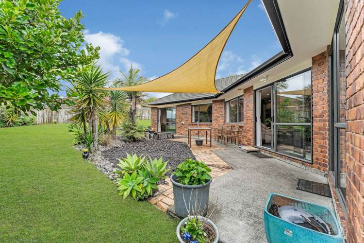 7 Holsten Place Massey_24